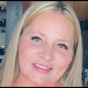 Meet your Posher, Jana b